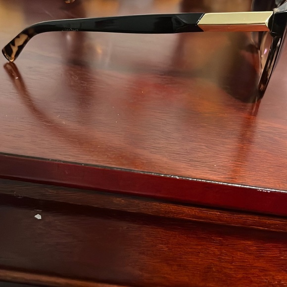 ✨2 for $10✨Ardene cat eye brown tint tortoise Sunglasses - Picture 3 of 4